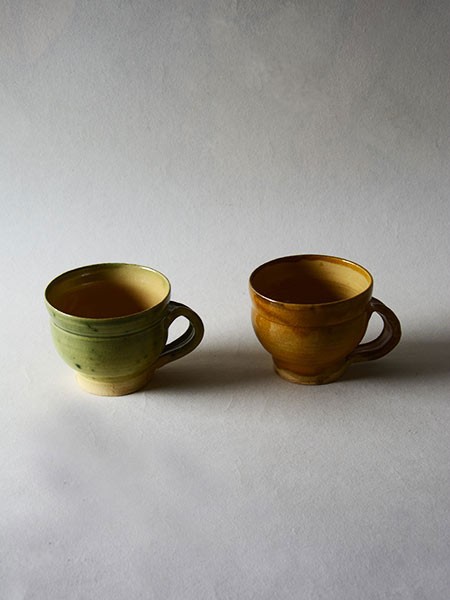 http://poteriedesgrandsbois.com/files/gimgs/th-30_GDT002-04-poterie-médiévale-gobelet-tasse.jpg