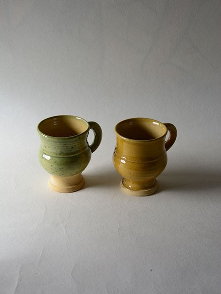 http://poteriedesgrandsbois.com/files/gimgs/th-30_GDT003-03-poterie-médiévale-gobelet-tasse_v2.jpg