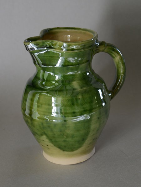 http://poteriedesgrandsbois.com/files/gimgs/th-31_PCH074-Pichet-verseur-Saint-Denis-XIVe.jpg